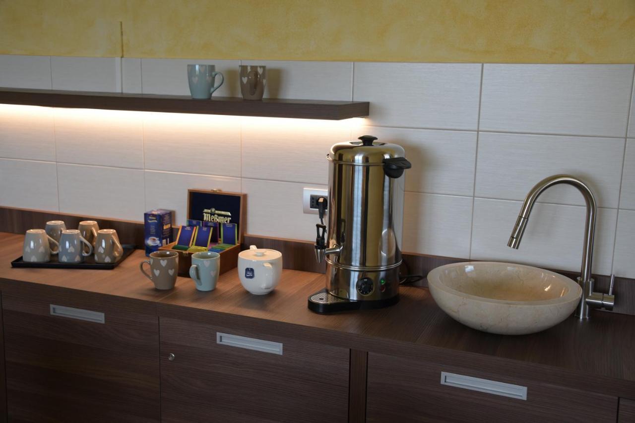 Willa Casa Castella - Adults Only - Langhe Diano dʼAlba Zewnętrze zdjęcie
