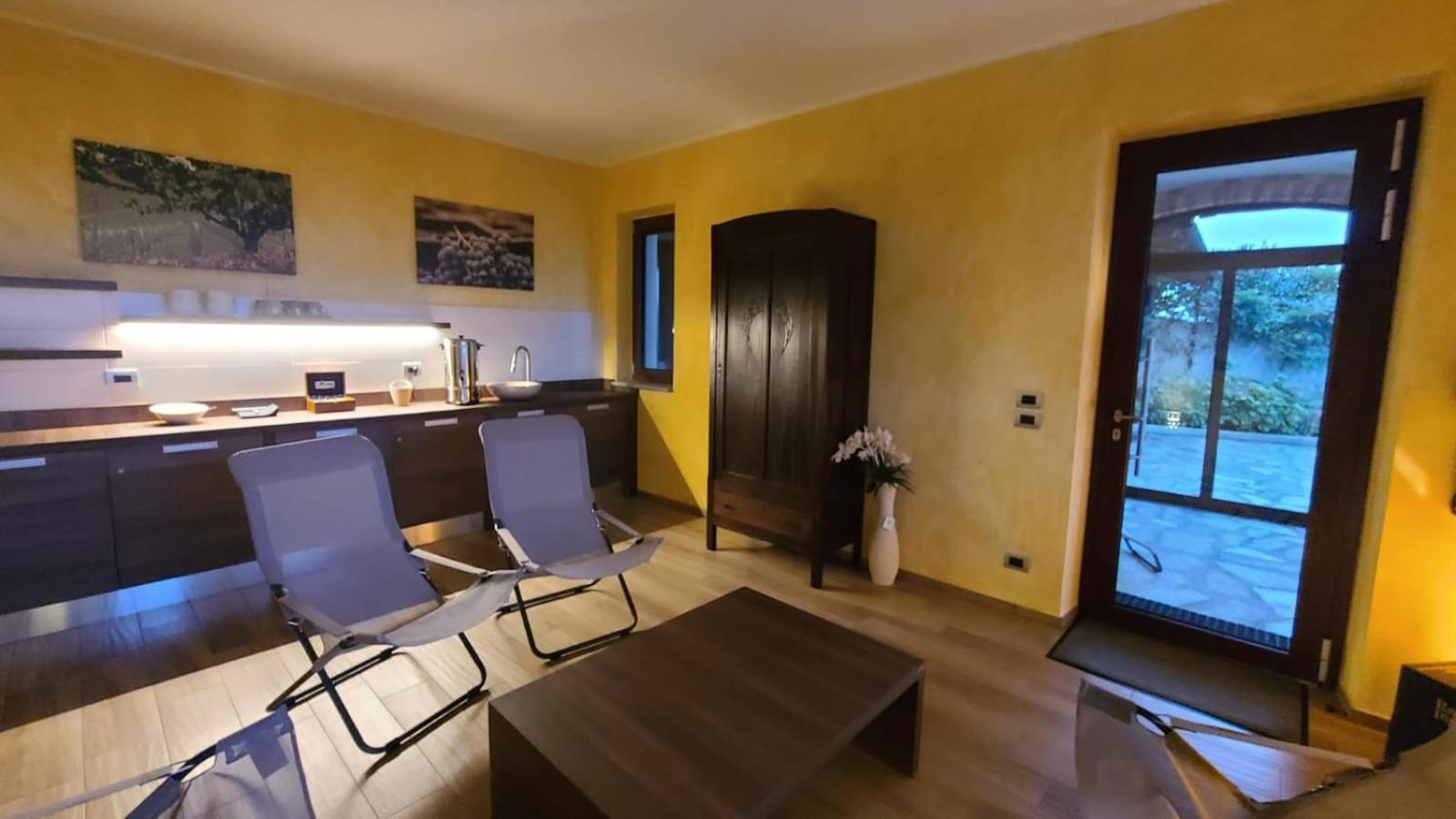 Willa Casa Castella - Adults Only - Langhe Diano dʼAlba Zewnętrze zdjęcie