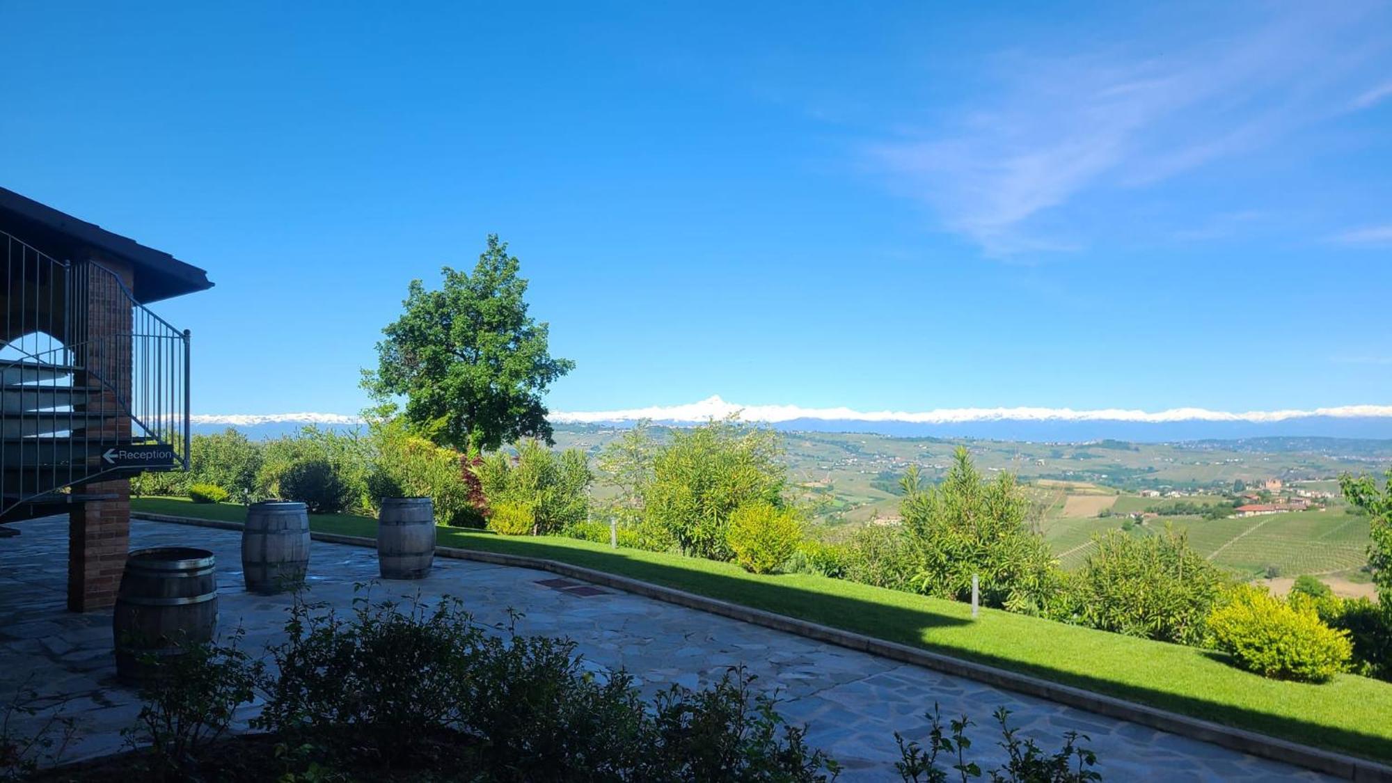 Willa Casa Castella - Adults Only - Langhe Diano dʼAlba Zewnętrze zdjęcie