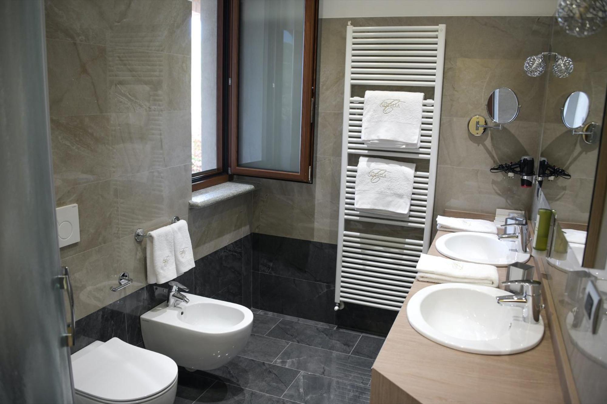 Willa Casa Castella - Adults Only - Langhe Diano dʼAlba Zewnętrze zdjęcie